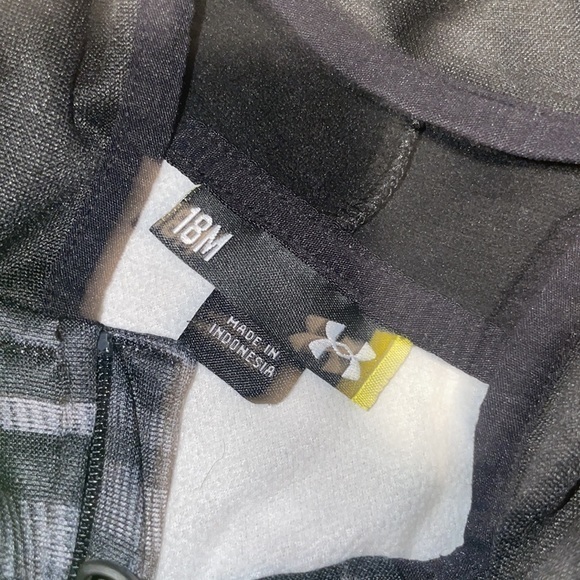 Under Armour Jacket size 18month‎ - Picture 2 of 2